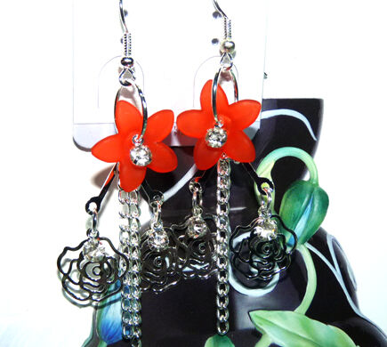 亚太流行花环亮钻耳环C4-3-1