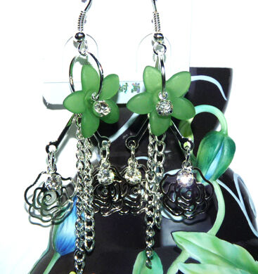 亚太流行花环亮钻耳环C4-3-1