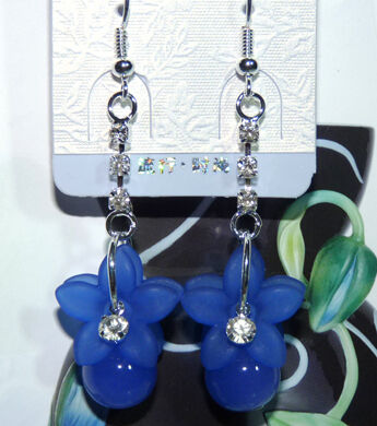 亚太流行花环亮钻珍珠耳环C4-3-1