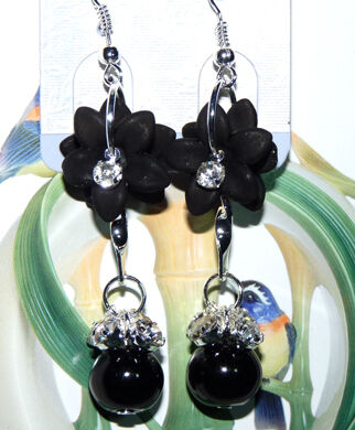 亚太流行亮钻花环珍珠耳环C4-3-1