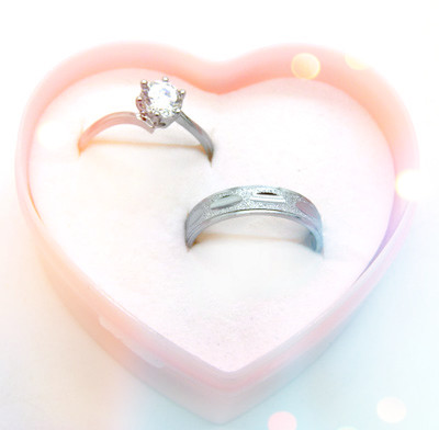 钛钢情侣戒指一对戒 简单爱情简约时尚韩版男女士潮人指环 礼品盒装