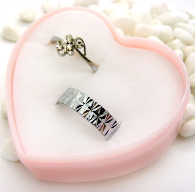 韩版情侣戒指环王 对戒 男女戒指 潮流情侣戒指 钛钢食指创意戒指