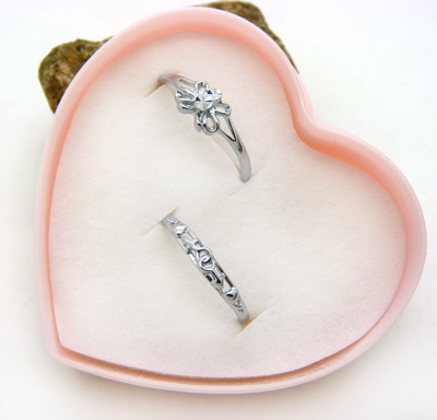 韩版永恒爱简约情侣戒指 男女潮人指环 钛钢时尚戒子 礼品盒装