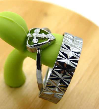 韩版永恒爱简约情侣戒指 男女潮人指环 钛钢时尚戒子 礼品盒装