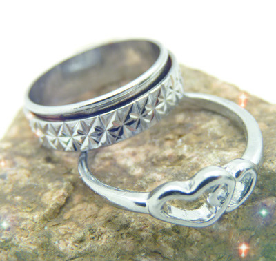 韩国情侣款对戒指环 韩版潮人女男士银色钛钢戒指 生日礼物盒装 潮流指环