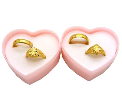 终身保色仿金对戒 黄金男戒女戒情侣金戒指 满天星车花戒指 潮流戒指（7*7）