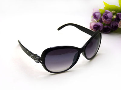 正品时尚眼镜2015新款女士近视偏光镜小框司机专用太阳镜优雅墨镜-357