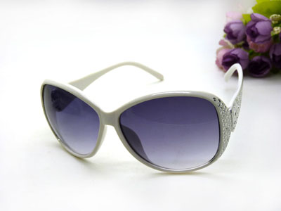 正品时尚眼镜2015新款女士近视偏光镜小框司机专用太阳镜优雅墨镜-8011