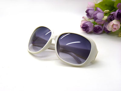 2015新款女士太阳镜 时尚百搭金属扣虎结高档太阳眼镜-823-60号