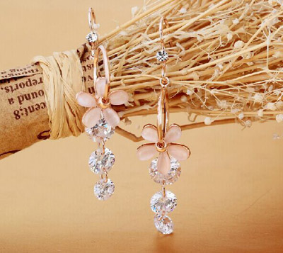 10元店爆款韩版锆石耳环 日韩精致时尚气质水钻耳钉耳环耳挂 女防过敏耳饰品（B4-1-4）