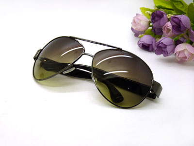 男士偏光太阳眼镜蛤蟆镜驾驶员开车时尚运动眼镜大框墨镜正品-8829A31-3-4