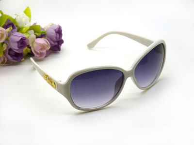 专柜正品2015款太阳镜女潮明星款蛤蟆镜偏光墨镜防紫外线可配近视-821-58号