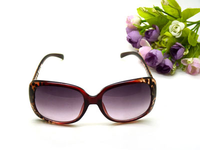 专柜正品2015款太阳镜女潮明星款蛤蟆镜偏光墨镜防紫外线可配近视-3620号-21号