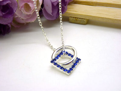 新款玫瑰银水钻项链女钛钢短款锁骨链配饰颈链c5-2-3