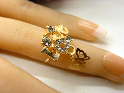 女款式指环 金色戒指 复古风女士宝石戒指 百搭款指环