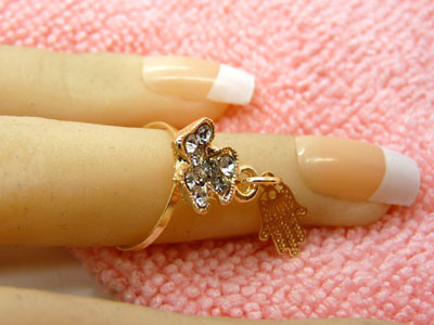 女款式指环 金色戒指 复古风女士宝石戒指 百搭款指环