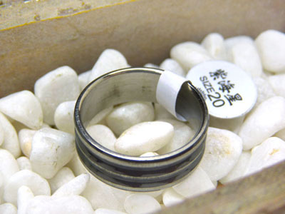 飒雅 螺丝男士戒指欧美潮男时尚指环 男生个性首饰配饰单身食指戒 