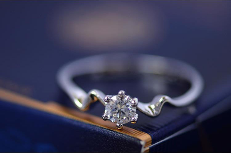 韩国韩版指环 仿真结婚钻石戒指 潮女饰品婚戒 送戒指盒珠联璧合 -15号