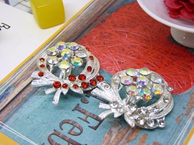 新款 胸针 花朵状胸花 高档满钻别针 流行衣服配饰 -16号B2-1-5-6