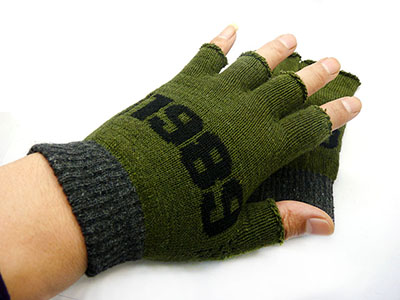 新款韩版羊毛半指手套 冬季女士保暖毛线针织手套