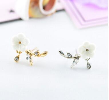 淘宝热卖 韩版时尚高档耳饰 不对称夸张珍珠水钻耳钉混批 女C3-1-2