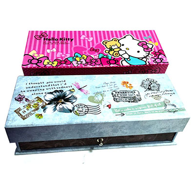 3号特价双层文具盒 彩色卡通铅笔盒 创意铅笔盒（无售后）