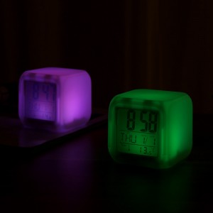 创业四方LED闪烁灯第二代七彩变色心情闹钟(白色无图案) 100/箱 7103