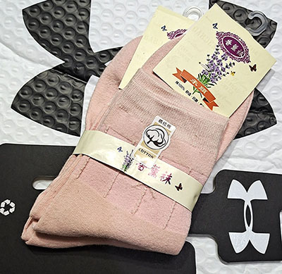 女款透气彩棉防臭吸汗跑步四季中筒袜六B24-4-1六B25-4-1六B33-4-4
