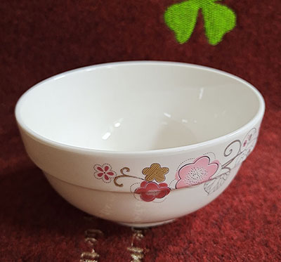 一级5寸精品护边个性创意陶瓷加厚碗饭碗（18号）运输破损自理无售后