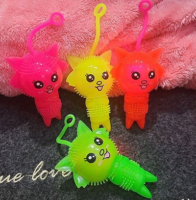（灰太狼）解压玩具刺猬毛毛球发泄七彩发光球闪光球弹力球六B25-4-2