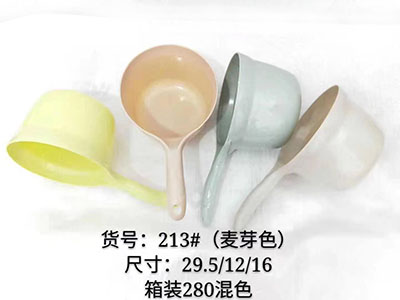 213厨房加厚塑料水瓢儿童沐浴洗头杯舀水勺B3B4空