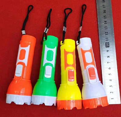 （960支/件）338强光塑料手电筒 手握式LED徒步强光电筒六B27-2-2