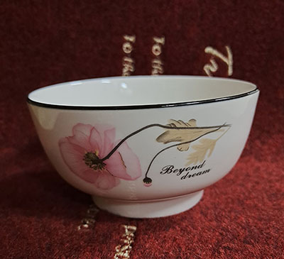 （二级）百款花型随机5寸护边个性创意陶瓷加厚碗饭碗---运输破损自理无售后