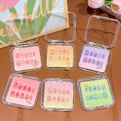 新款卡通穿戴甲短款小清新美甲贴片儿童可拆卸无毒无味