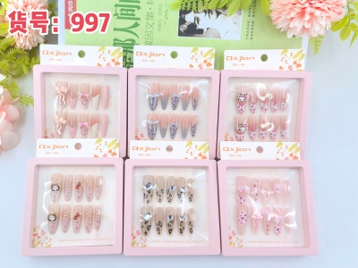 997穿戴甲指甲贴秋冬氛围立体美甲贴手工穿戴甲 600/件