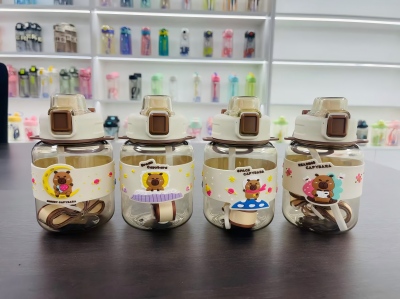 650ML-9092卡皮巴拉太空杯 60/箱