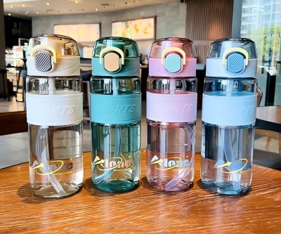 650ML-5829悦动弹跳吸管杯太空杯 60/箱