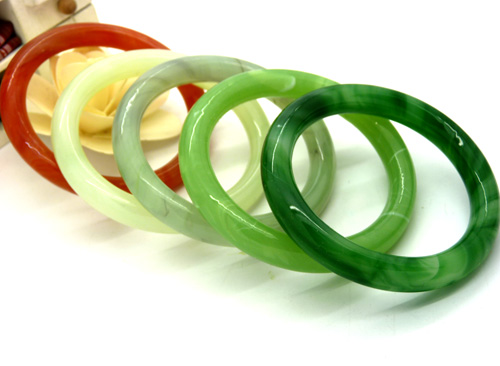 热卖 彩色仿玉手镯 玉石粉合成手镯子 女士圆 条