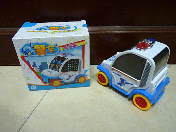 好伙伴3d万向灯光音乐警车3961/e8-4-2